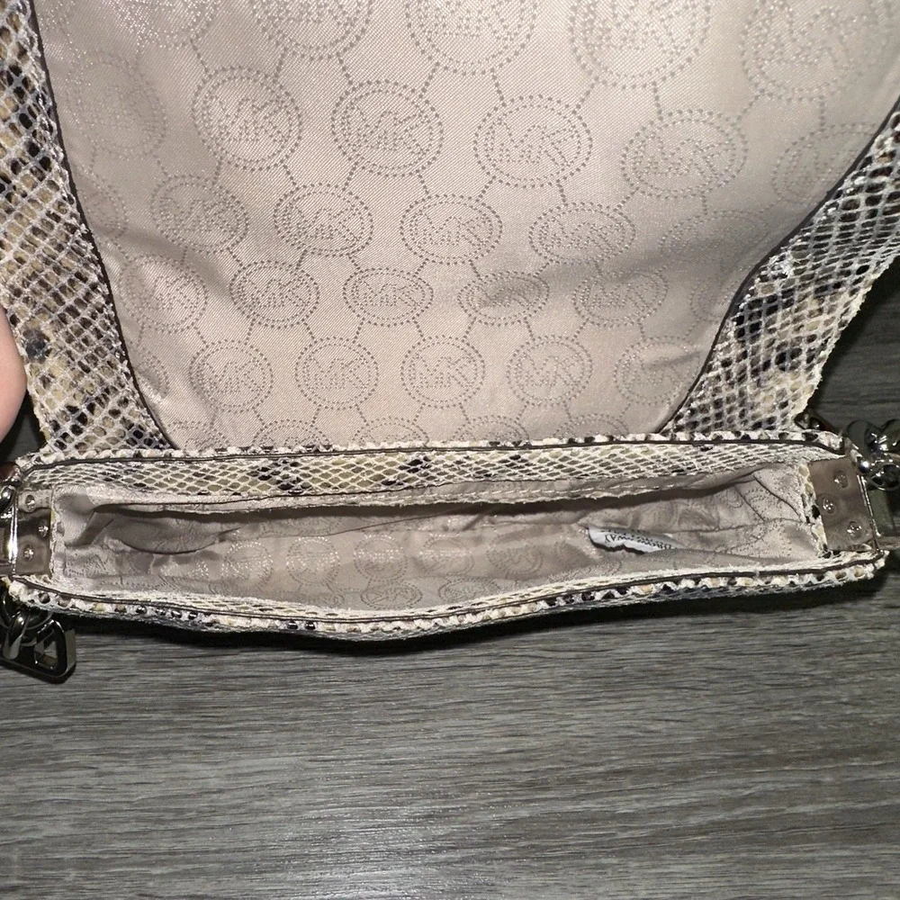 Michael Kors Julian Snake Print Leather Dark‎ Sand Shoulder Flap Brand New